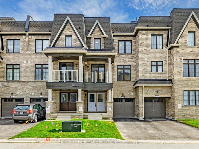 3 Gilbert Wright Ave, House attached with 3 bedrooms, 3 bathrooms and 3 parking in Markham ON | Image 1