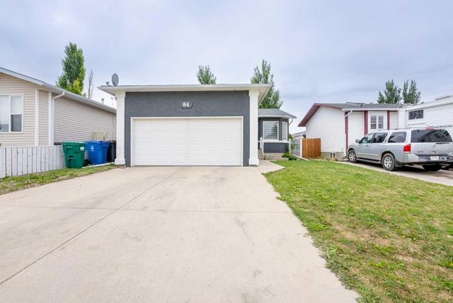 84 Mt Rundle Boulevard W, House detached with 5 bedrooms, 3 bathrooms and 4 parking in Lethbridge AB | Image 34
