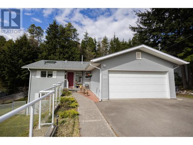 3682 Hawthorn Street, House detached with 3 bedrooms, 3 bathrooms and null parking in Kitimat Stikine E BC | Image 1
