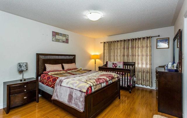 45 Cedarbrook Rd, House attached with 3 bedrooms, 4 bathrooms and 1 parking in Brampton ON | Image 8