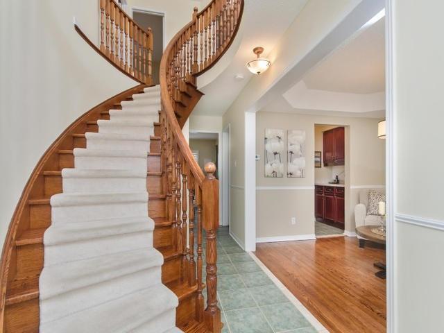 81 Standish St, House detached with 4 bedrooms, 3 bathrooms and 4 parking in Halton Hills ON | Image 4