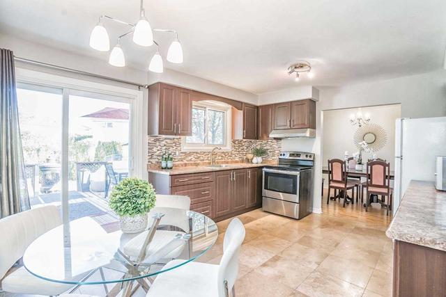 37 Linkdale Rd S, House detached with 3 bedrooms, 3 bathrooms and 6 parking in Brampton ON | Image 6