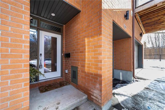 552 Halo Private, Townhouse with 3 bedrooms, 3 bathrooms and 2 parking in Ottawa ON | Image 3