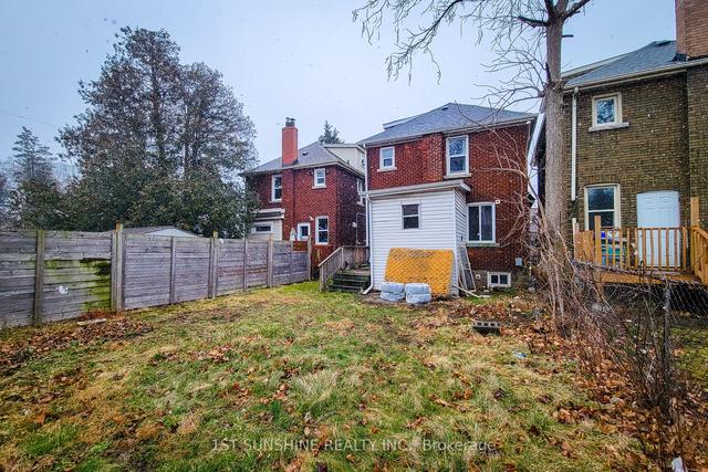 63 Paisley Ave S, House detached with 5 bedrooms, 4 bathrooms and 2 parking in Hamilton ON | Image 27