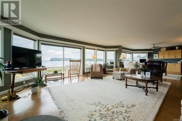 1300 Seaview Pl, House detached with 3 bedrooms, 3 bathrooms and 2 parking in Nanaimo BC | Image 5