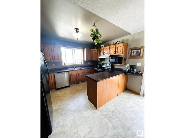 4313 51 St, House detached with 4 bedrooms, 2 bathrooms and null parking in Smoky Lake AB | Image 7