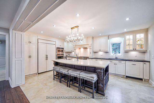 352 Maple Grove Dr, House detached with 5 bedrooms, 5 bathrooms and 14 parking in Oakville ON | Image 40