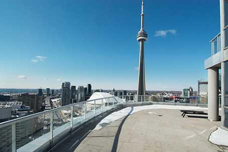 lph05 - 8 York St, Condo with 2 bedrooms, 3 bathrooms and 1 parking in Toronto ON | Image 6