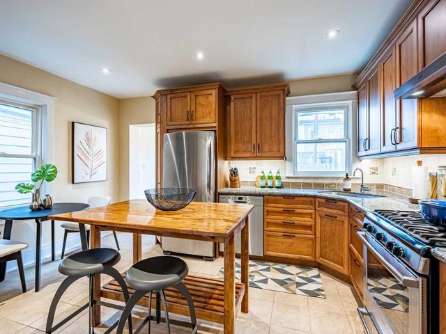 10 Earl Haig Ave, House semidetached with 3 bedrooms, 2 bathrooms and 0 parking in Toronto ON | Image 30