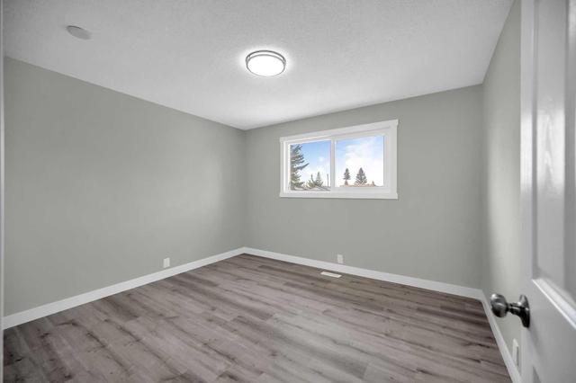 3 Falworth Way Ne, House detached with 5 bedrooms, 2 bathrooms and 2 parking in Calgary AB | Image 15