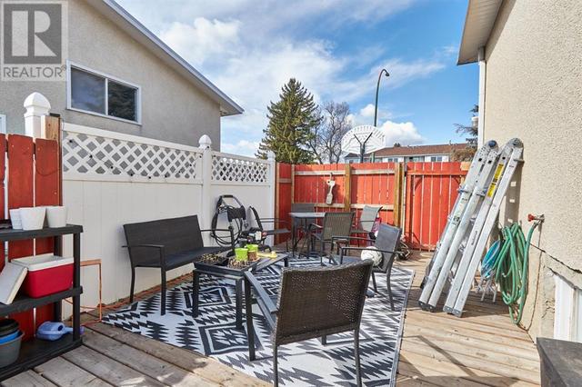 1683 4 Avenue Ne, Home with 3 bedrooms, 2 bathrooms and 1 parking in Medicine Hat AB | Image 27