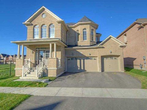 80 Greendale Ave, House detached with 4 bedrooms, 3 bathrooms and 3 parking in Toronto ON | Image 1