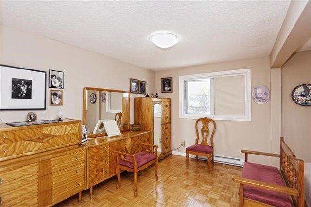41 Briar Path, Townhouse with 3 bedrooms, 2 bathrooms and 2 parking in Brampton ON | Image 14