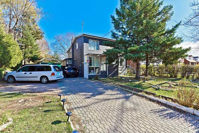 46 Dromore Cres, House detached with 5 bedrooms, 5 bathrooms and 7 parking in Toronto ON | Image 8