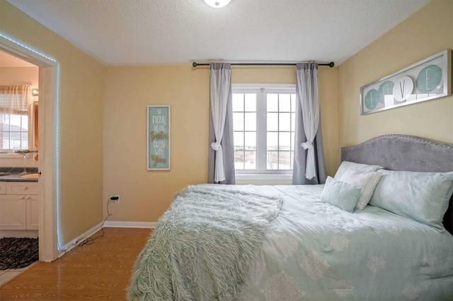 6 Sherbo Cres, House detached with 3 bedrooms, 3 bathrooms and 3 parking in Brampton ON | Image 18