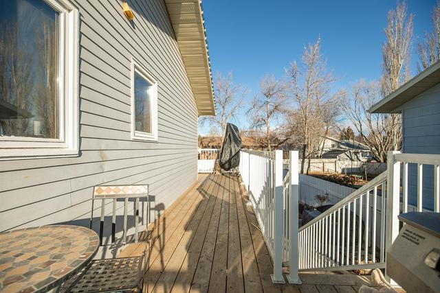 904 Red Crow Boulevard W, House detached with 4 bedrooms, 2 bathrooms and 2 parking in Lethbridge AB | Image 35
