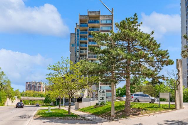 201 - 20 Speers Rd, Condo with 3 bedrooms, 2 bathrooms and 1 parking in Oakville ON | Image 1