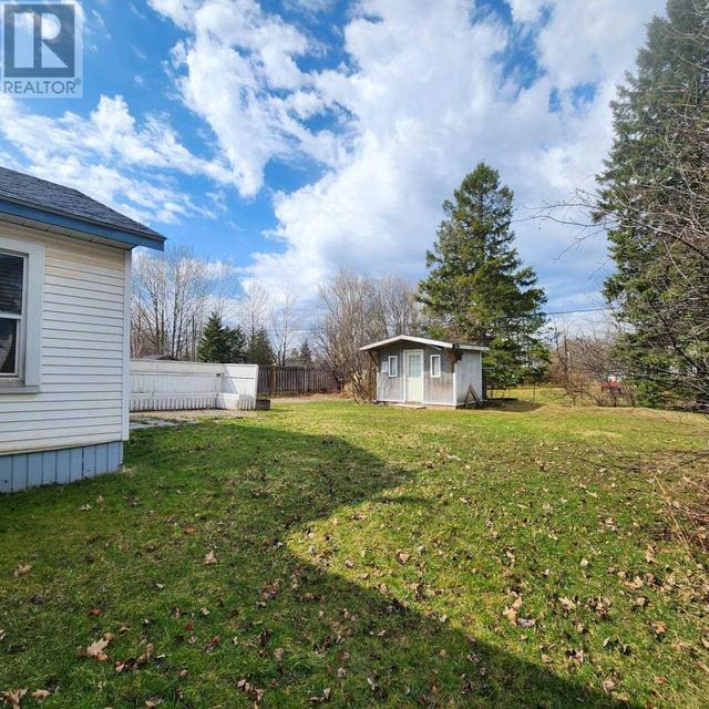 385 Whitney Ave, House detached with 2 bedrooms, 1 bathrooms and null parking in Sault Ste. Marie ON | Image 23