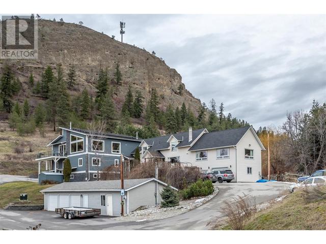 9801/9809 Gould Avenue, House detached with 9 bedrooms, 6 bathrooms and 7 parking in Summerland BC | Image 2