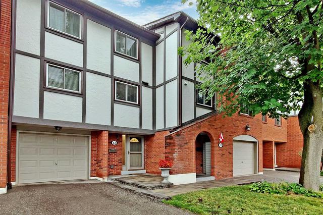 12 - 1764 Rathburn Rd, Townhouse with 3 bedrooms, 2 bathrooms and 3 parking in Mississauga ON | Image 1