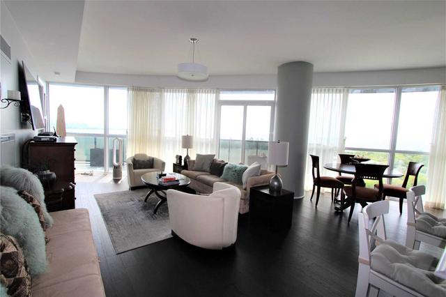 803 - 80 Marine Parade Dr, Condo with 2 bedrooms, 2 bathrooms and 1 parking in Toronto ON | Image 7