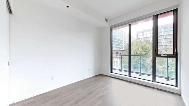 414 - 159 Dundas St E, Condo with 2 bedrooms, 2 bathrooms and 0 parking in Toronto ON | Image 8