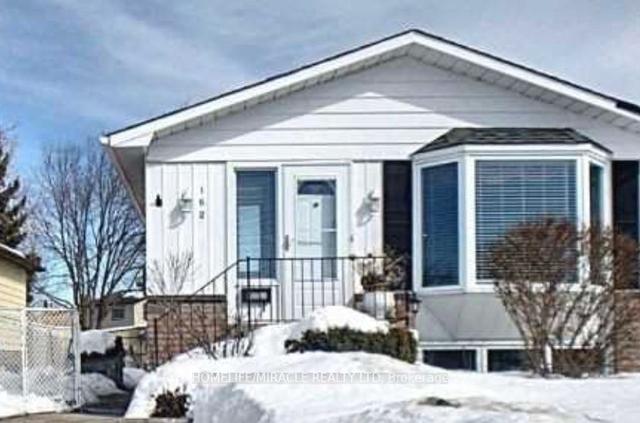 162 Burbank Cres, House semidetached with 3 bedrooms, 2 bathrooms and 3 parking in Orangeville ON | Image 1