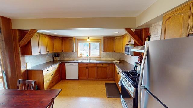 4423 Highway 95, House detached with 3 bedrooms, 2 bathrooms and null parking in Columbia Shuswap A BC | Image 12