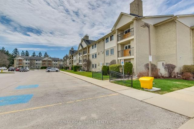 108 - 725 Deveron Cres, Condo with 3 bedrooms, 2 bathrooms and 2 parking in London ON | Image 17