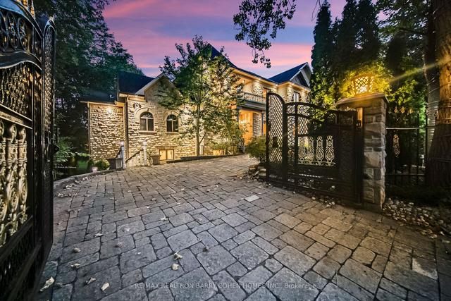 9 Post Rd, House detached with 7 bedrooms, 10 bathrooms and 23 parking in Toronto ON | Image 12
