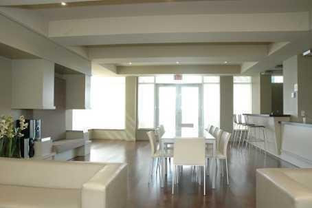 820 - 230 King St E, Condo with 1 bedrooms, 1 bathrooms and null parking in Toronto ON | Image 3