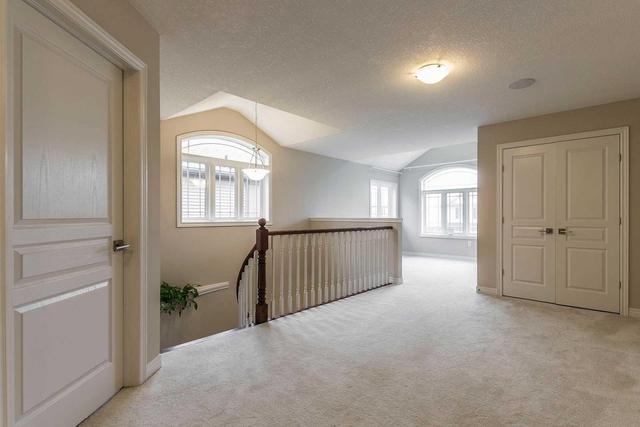 15 Elmbank Tr, House detached with 4 bedrooms, 3 bathrooms and 2 parking in Kitchener ON | Image 10
