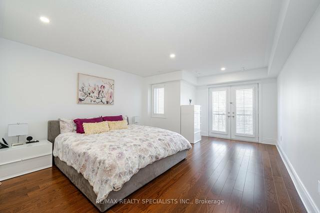 8c Clairtrell Rd, House attached with 3 bedrooms, 4 bathrooms and 2 parking in Toronto ON | Image 9