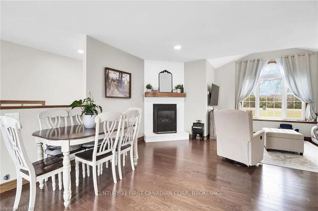 23022 Thomson Line, House detached with 3 bedrooms, 2 bathrooms and 12 parking in West Elgin ON | Image 2