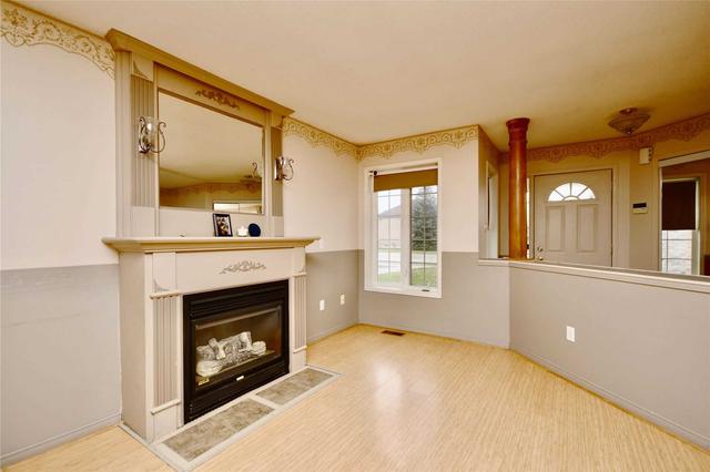 1088 Leslie Dr, House detached with 3 bedrooms, 2 bathrooms and 4 parking in Innisfil ON | Image 15