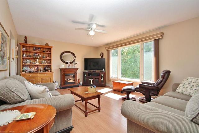 1527 Sydenham Road, House detached with 3 bedrooms, 3 bathrooms and null parking in Kingston ON | Image 8