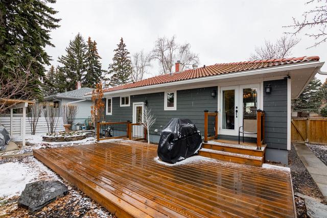 4212 45 Street Sw, House detached with 3 bedrooms, 3 bathrooms and 3 parking in Calgary AB | Image 10