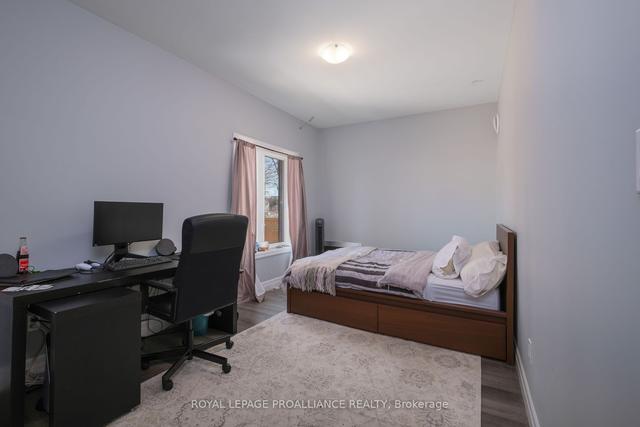 105 - 501 Frontenac St, Condo with 3 bedrooms, 1 bathrooms and 0 parking in Kingston ON | Image 11