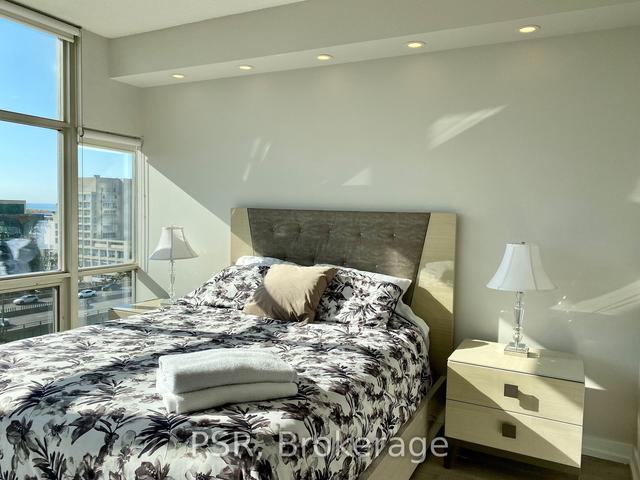 1009 - 35 Mariner Terr, Condo with 2 bedrooms, 2 bathrooms and 1 parking in Toronto ON | Image 9