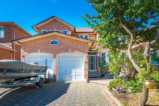 16 Hearthstone Cres, House detached with 5 bedrooms, 4 bathrooms and 8 parking in Richmond Hill ON | Image 12
