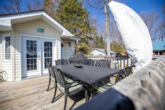 36 Hills Rd, House detached with 2 bedrooms, 2 bathrooms and 3 parking in Kawartha Lakes ON | Image 15