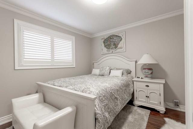 2 Graham Cres, House detached with 3 bedrooms, 4 bathrooms and 4 parking in Markham ON | Image 25