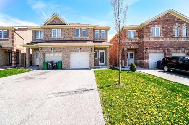 419 Comiskey Cres, House semidetached with 4 bedrooms, 3 bathrooms and 4 parking in Mississauga ON | Image 1