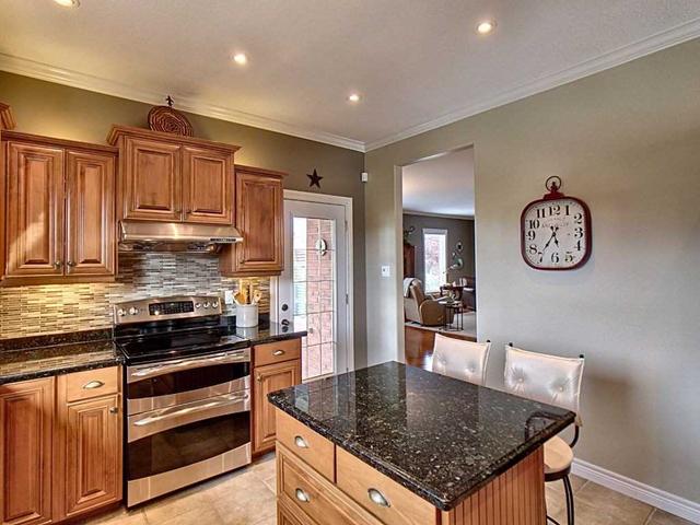 1 Blackburn Crt, House detached with 3 bedrooms, 4 bathrooms and 8 parking in Haldimand County ON | Image 3