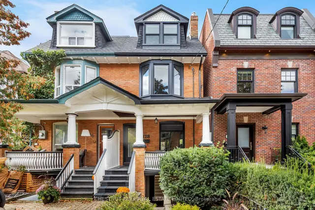 428 Montrose Ave, House semidetached with 3 bedrooms, 3 bathrooms and 0 parking in Toronto ON | Image 1