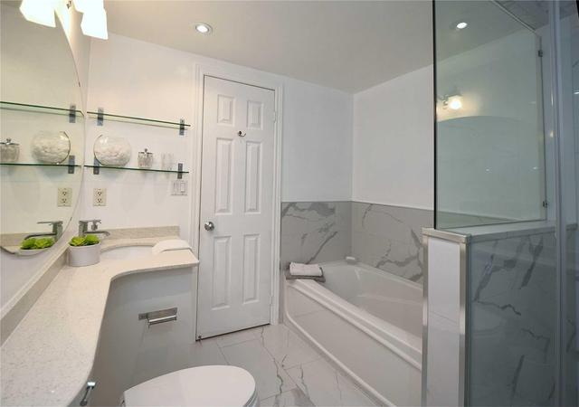 Th 18 - 208 Niagara St, Townhouse with 2 bedrooms, 2 bathrooms and 1 parking in Toronto ON | Image 8