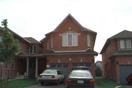 11 Springtown Tr, House detached with 4 bedrooms, 3 bathrooms and 4 parking in Brampton ON | Image 1