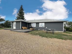 73053 Twp Rd 452, House detached with 4 bedrooms, 1 bathrooms and 12 parking in Wainwright No. 61 AB | Image 1