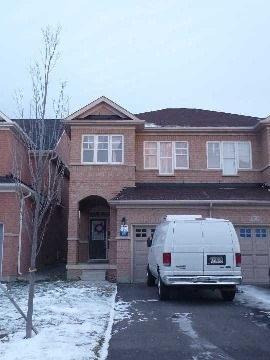 868 Oasis Upper Dr, House semidetached with 3 bedrooms, 3 bathrooms and 2 parking in Mississauga ON | Image 1