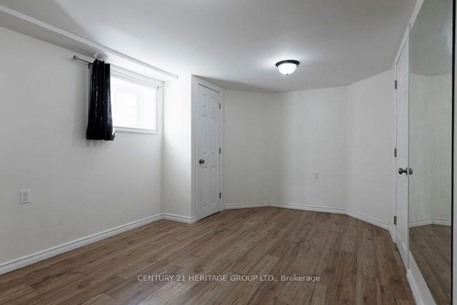 155 East 34th St W, House detached with 2 bedrooms, 2 bathrooms and 5 parking in Hamilton ON | Image 24